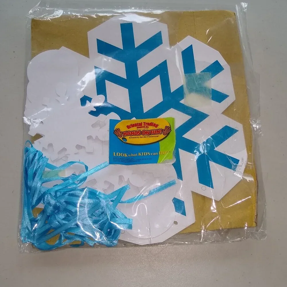 DIY Craft Kit: Hands on Fun Giant cardboard Glitter Snowflake wreath make x 3